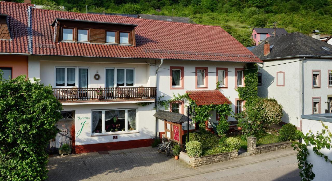Johannishof Wein-Cafe & Gaestehaus Langsur Екстер'єр фото